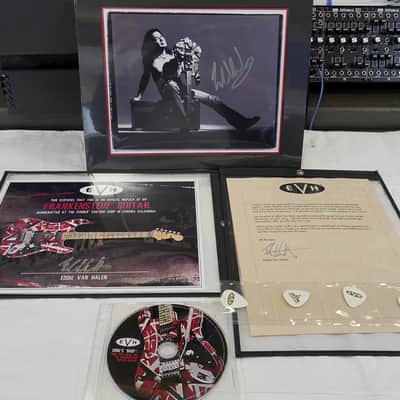 Fender Custom Shop Eddie Van Halen Signature Frankenstein 2007 - Red/White/Black image 17