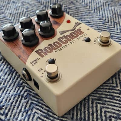 Tech 21 NYC Roto-Choir Leslie Simulator Pedal 2010s USA image 4