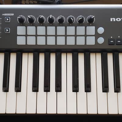 Novation LaunchKey 25 MkI Keyboard Controller