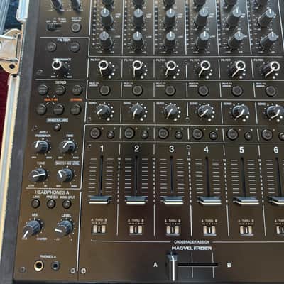 Pioneer DJM-V10 6-Channel Professional Mixer 2020 - Black image 4