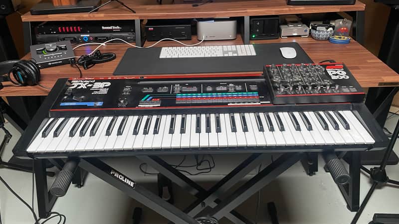 Roland JX-3P 61-Key Programmable Preset Polyphonic Synthesizer