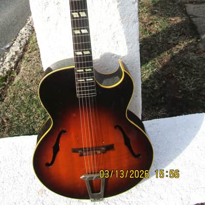 Gibson L-4C Archtop Guitar, 1958, Sunburst Finish, Original Brown Case image 2