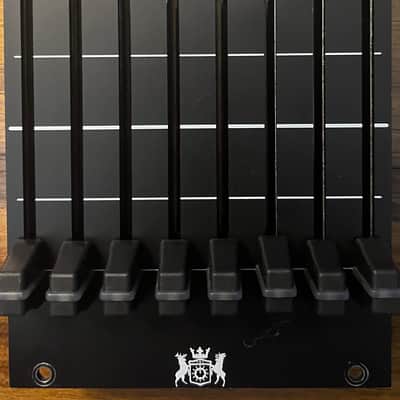 Michigan Synth Works F8R Fader Bank - Jacks on Top (Black) - Black image 2
