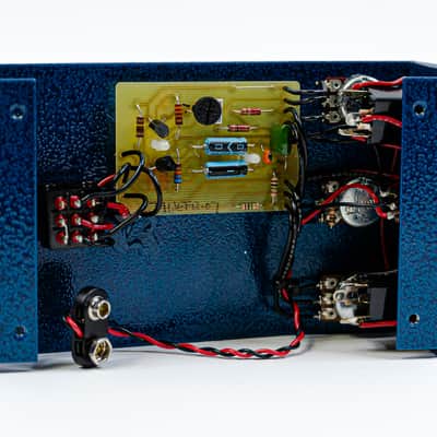 Fulltone '70 BC-108 Fuzz Pedal – Unleash Vintage Fuzz Fury! image 6