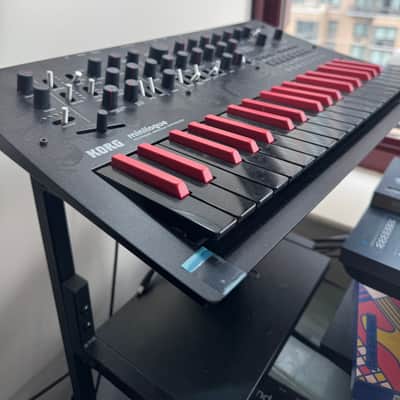 Korg Minilogue Bass 37-Key 4-Voice Polyphonic Synthesizer 2022 - Present - Black