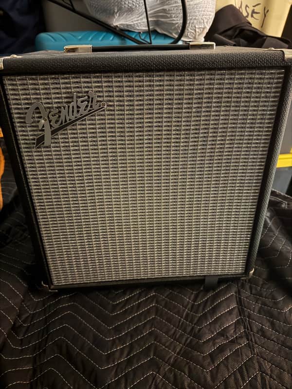 Fender Rumble 25 V3 25-Watt 1x8" Bass Combo 2015 - Present - Black image 1