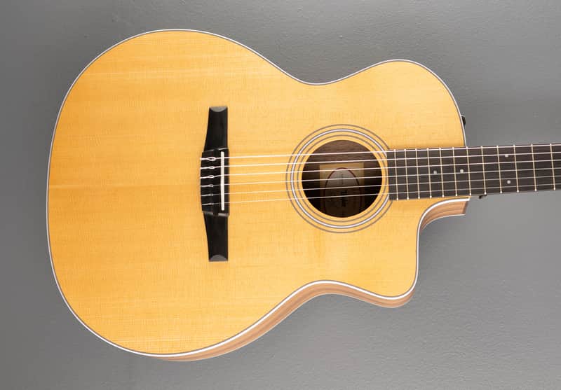 Taylor USED 214CE-N Walnut '26