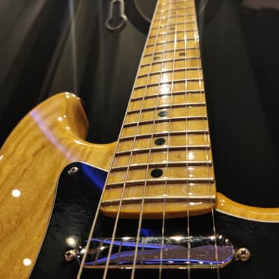 Fender Alternate Reality Series Sixty-Six HSS with Maple Fretboard 2019 - Natural image 4