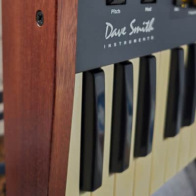 Dave Smith Instruments Mopho SE 42-Key Monophonic Synthesizer 2014 - 2016 - Black with Wood Sides image 7