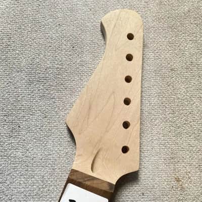 Left Hand Stratocaster Strat Style Maple Neck, Rosewood 22 Frets Fingerboard image 5
