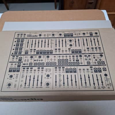 Immagine Intellijel Intellijel Designs Cascadia White 2026 - white - 7