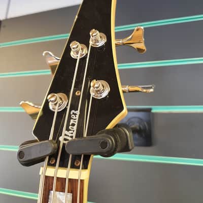 Ibanez Iceman ICB200 2004 Sunburst Electric Bass Guitar image 10