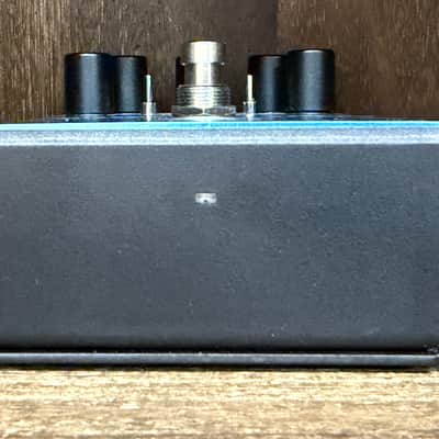 Fender Mirror Image Delay 2018 - Present - Blue image 4