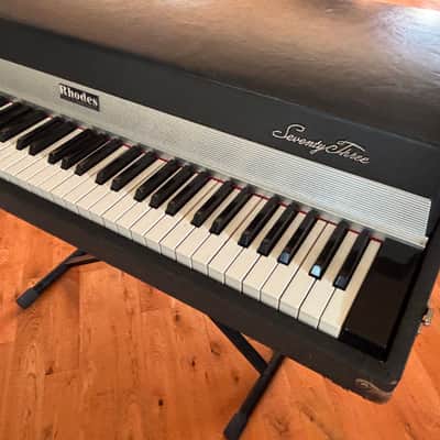 Rhodes Seventy Three Mark I Stage 73 – 1977 image 3