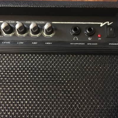 Crate GX-15 Guitar Combo Amp Great For Practice but Loud Enough For Gigs - Good Beginner Amp image 3