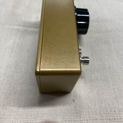 EarthQuaker Devices Acapulco Gold Power Amp Distortion V2 2025 Custom Color Gold #13380 image 3