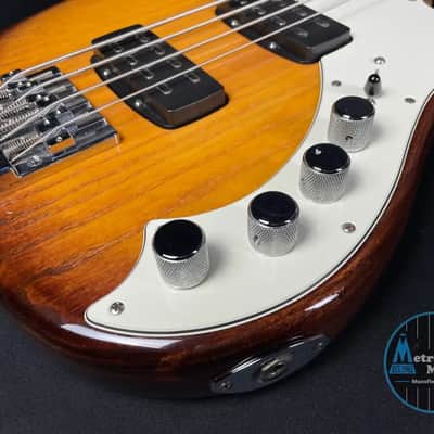 Fender American Deluxe Dimension Bass IV HH - Violin Burst (2015) image 3