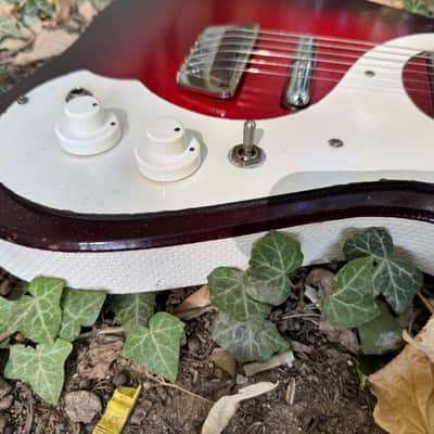 Silvertone Danelectro 1457 1964 Red Burst Made in USA Vintage image 8