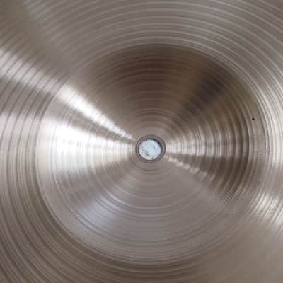 18” Paiste 602 Blue Label Medium - 1711 grams image 7