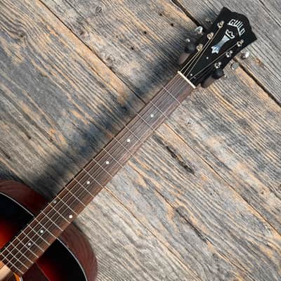 Guild USA F-40 Tradtional Jumbo Acoustic Guitar - Antique Burst image 3