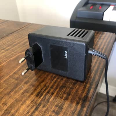 Roland AC Adaptor ACI-220J image 4