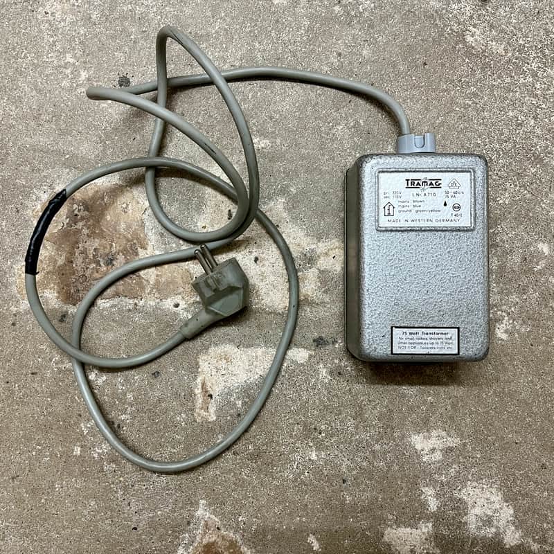 🎸 TRAMAG A71G / transformer / 220 to 110 volts / vintage image 1