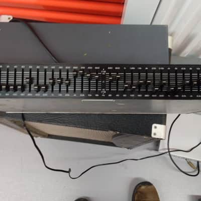 dbx 1531X Stereo / Mono Graphic Equalizer 1990s - Black image 1