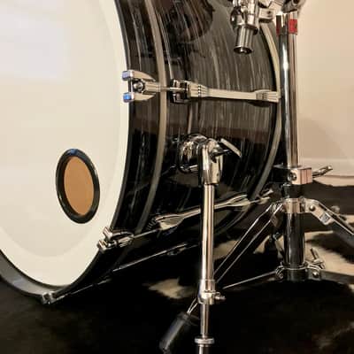 Ludwig Classic Maple 13/16/18/26 Black Oyster Pearl Black Oyster Pearl image 4