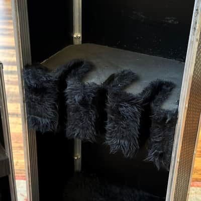 NAUT Cases Triple Guitar Flight Case with Wheels image 6