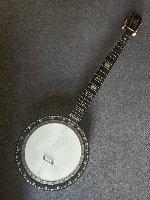 Unbranded vintage zither banjo - possibly W. Tremlett - with vintage leather case image 1
