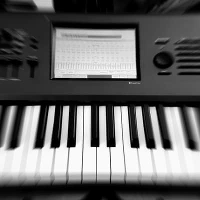 MUST SEE!!! KORG KRONOS X 88 FULLY SERVICED AND IN AMAZING CONDITION! image 6