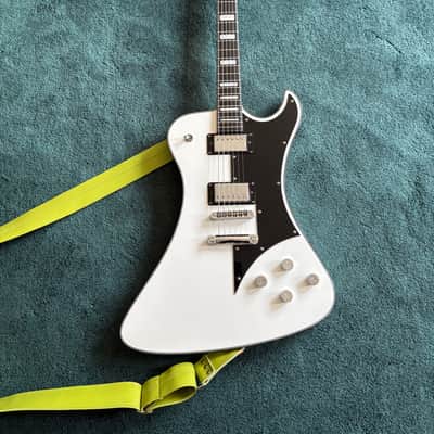 Hagstrom Fantomen 2010s - White w/ Hardshell Case image 1