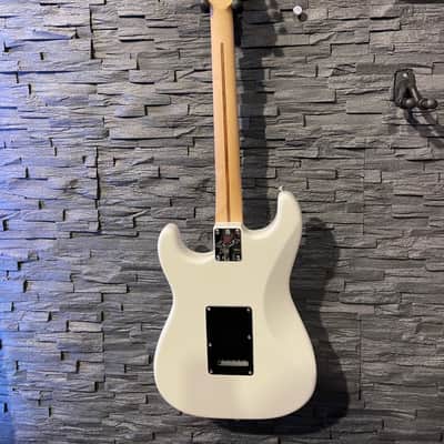 Fender American Performer Stratocaster RW Arctic White image 10