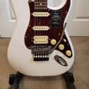 Fender Player Stratocaster HSS Floyd Rose with Rosewood Fretboard 2019-2026 - Polar White
