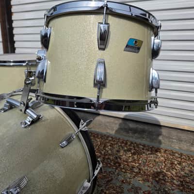 Ludwig No. 980 Super Classic Outfit 9x13 / 16x16 / 14x22" Drum Set (3-Ply) 1970 - Silver Sparkle (C022-1) image 3