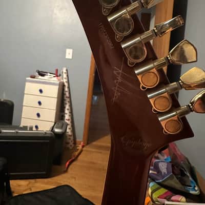 Epiphone Lee Malia Signature Explorer Custom Artisan 2018 - 2019 - Walnut image 3
