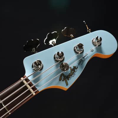 Fender Vintera III Early '60s Jazz Bass, Rosewood Fingerboard - Sonic Blue 165 image 4
