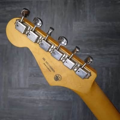 Fender Noventa Stratocaster 2021 - Crimson Red Transparent image 5