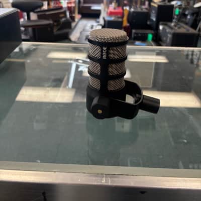 RODE PodMic Cardioid Dynamic Podcasting Microphone 2019 - Present - Black image 4