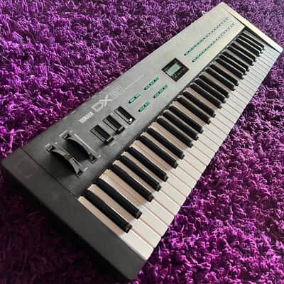 1980s Yamaha DX-21 FM Keyboard Synthesizer image 8