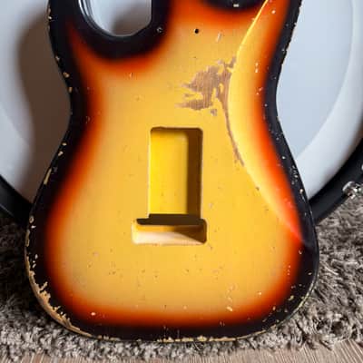 MJT Stratocaster body Aged 3 tone sunburst image 2