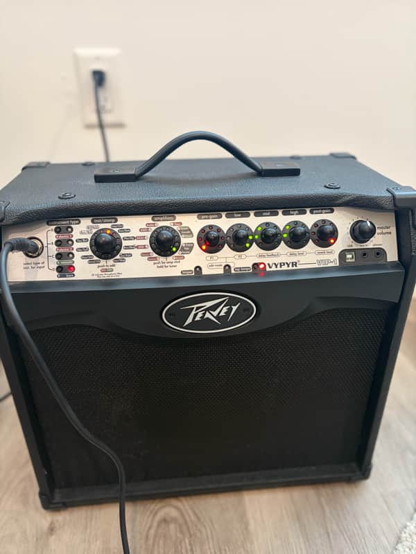 Peavey Vypyr VIP 1 Modeling 20W 1x8" Guitar/Bass/Acoustic Combo Amp 2010s - Black image 1