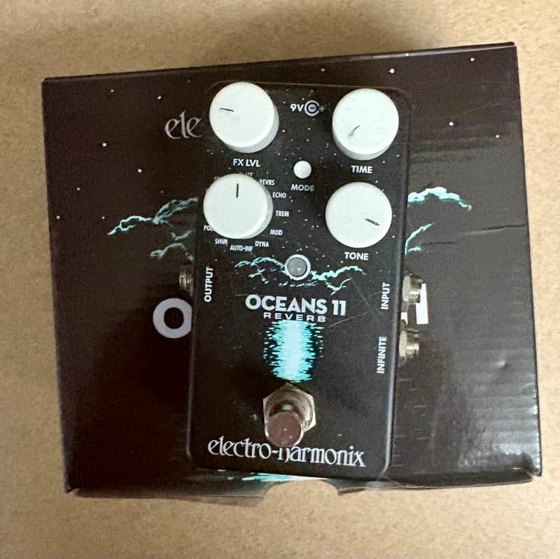 Electro-Harmonix Oceans 11 Reverb 2018 - Present Black image 1