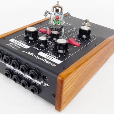 Moog Moogerfooger MF-103 12-Stage Phaser + Fast Neuwertig + OVP + 1,5J Garantie image 9