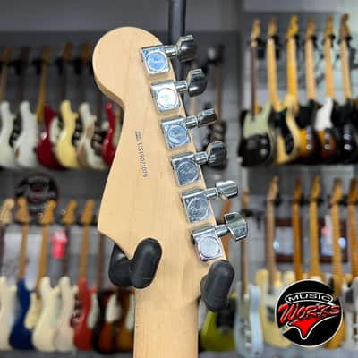 Fender   American Professional Stratocaster 3 Tone Sunburst image 5
