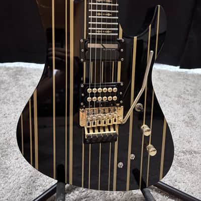 Schecter Synyster Gates Custom-S - Black and gold pinstripes image 3