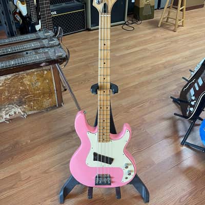 Peavey T-20 bass guitar OHC Shell Pink! image 2