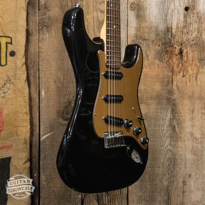 Fender American Deluxe Stratocaster with Rosewood Fretboard 2003 - Montego Black image 3