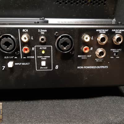 Peavey XR-S powered mixer. 2x 500 watt amplifiers, 8x XLR inputs, 2x graphic EQs image 10