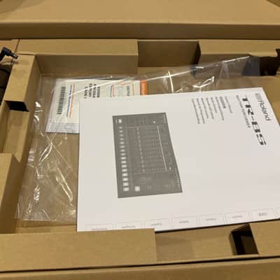 Roland TR-8S AIRA Rhythm Performer with Deck Saver 2018 - Present - Black image 4